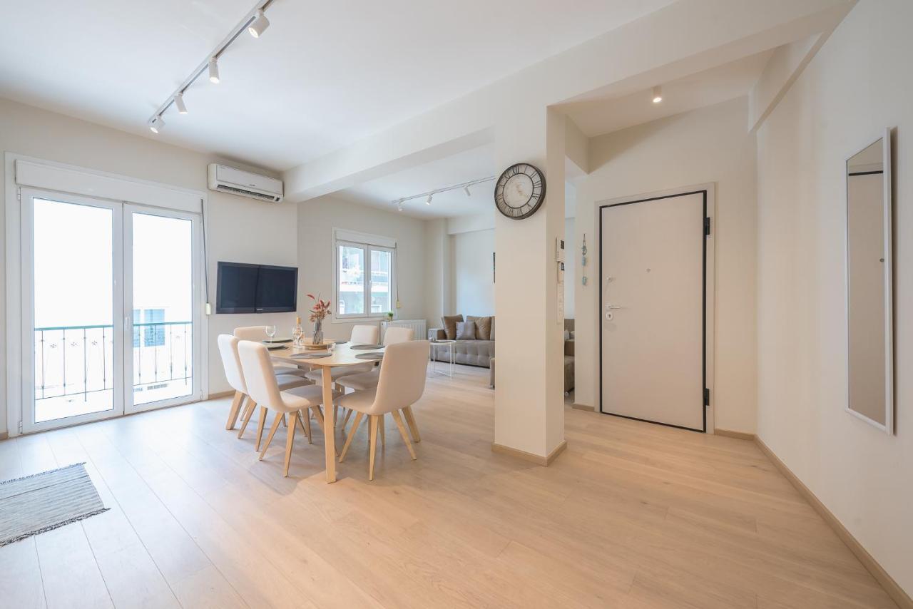 Stylish 2Bdr Apt By Acropolis Atenas Exterior foto